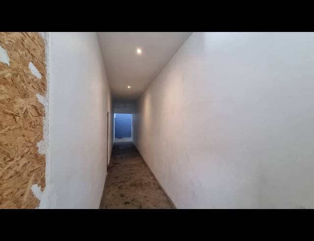 450M² BUSINESS TO LET IN WOODSTOCK